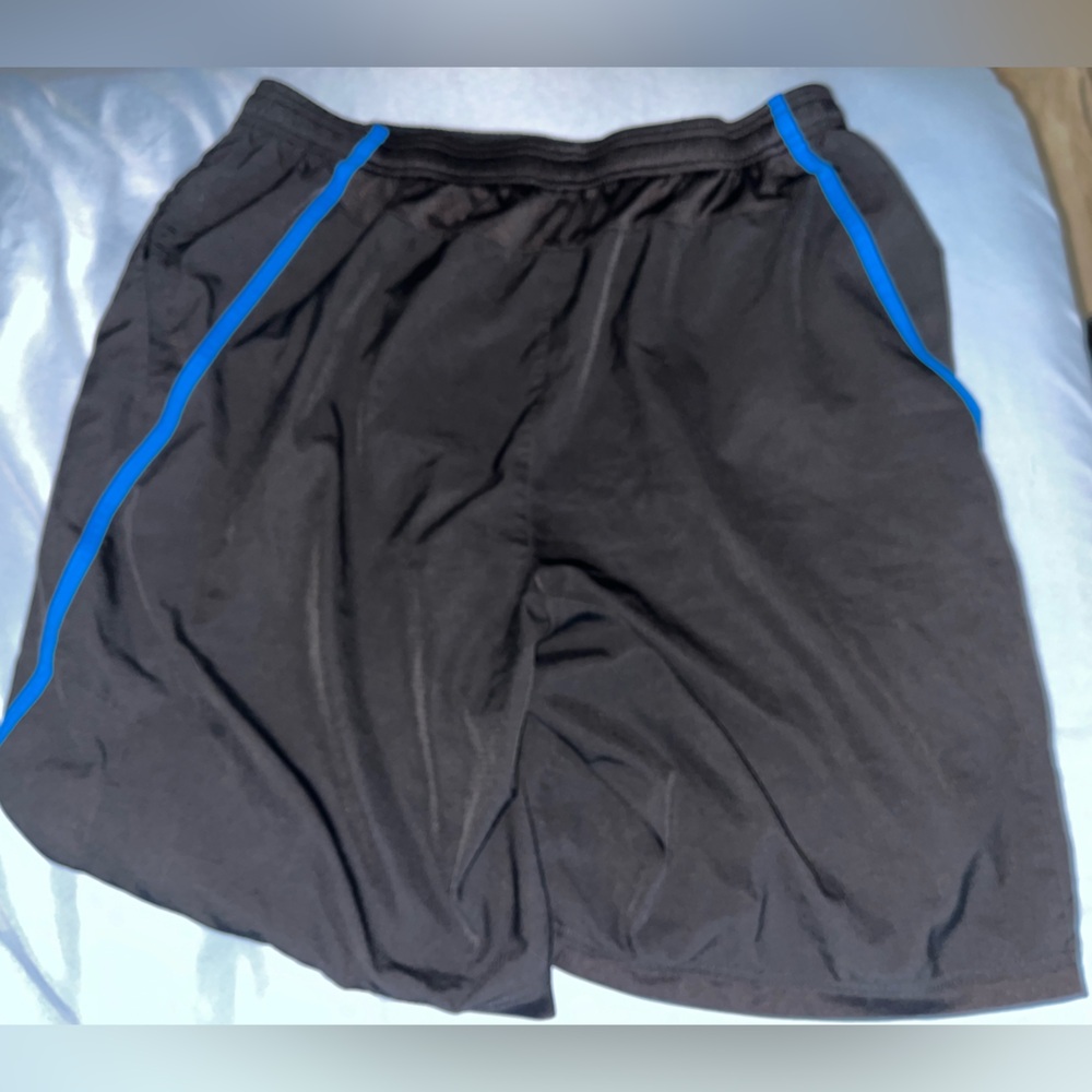 Xl Black athletic shorts